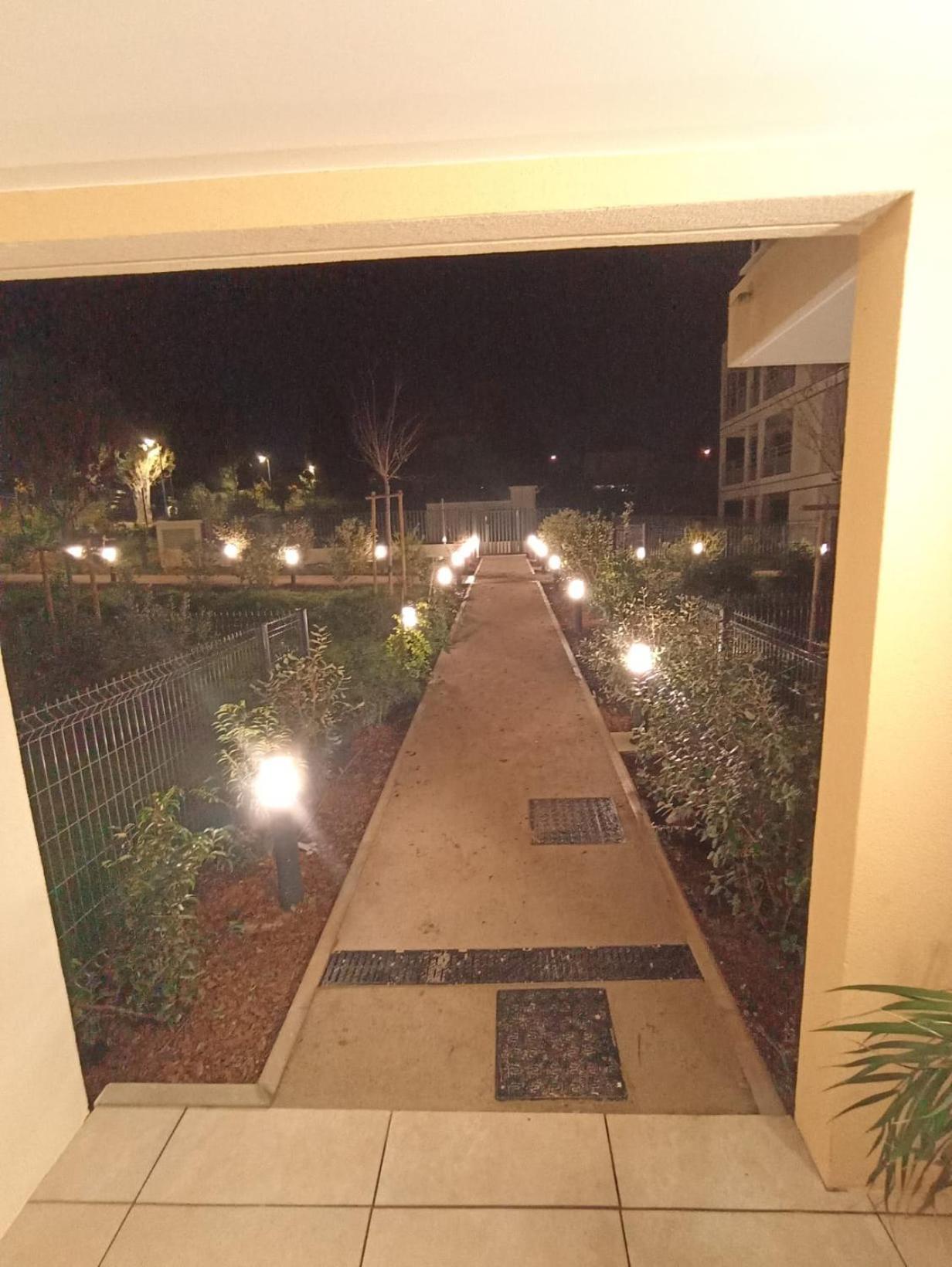 Studio Avec Parking Prive, Piscine Plage 300M Antibes Ngoại thất bức ảnh